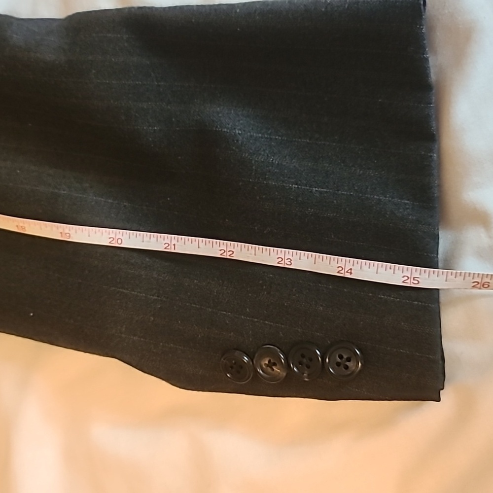 Hickey Freeman 43L 36x32 Charcoal Striped 3-Button Suit - Picture 7 of 10